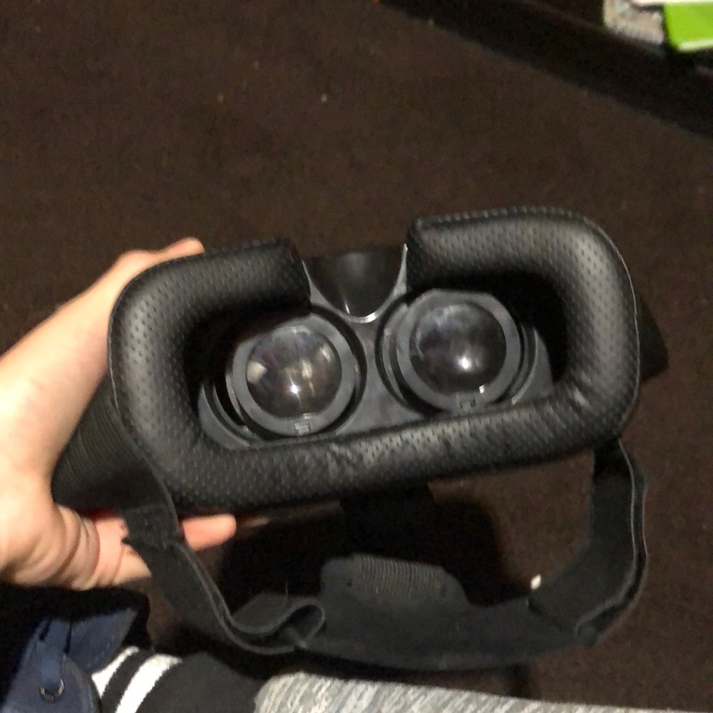 Vr set - Picture 2 of 4